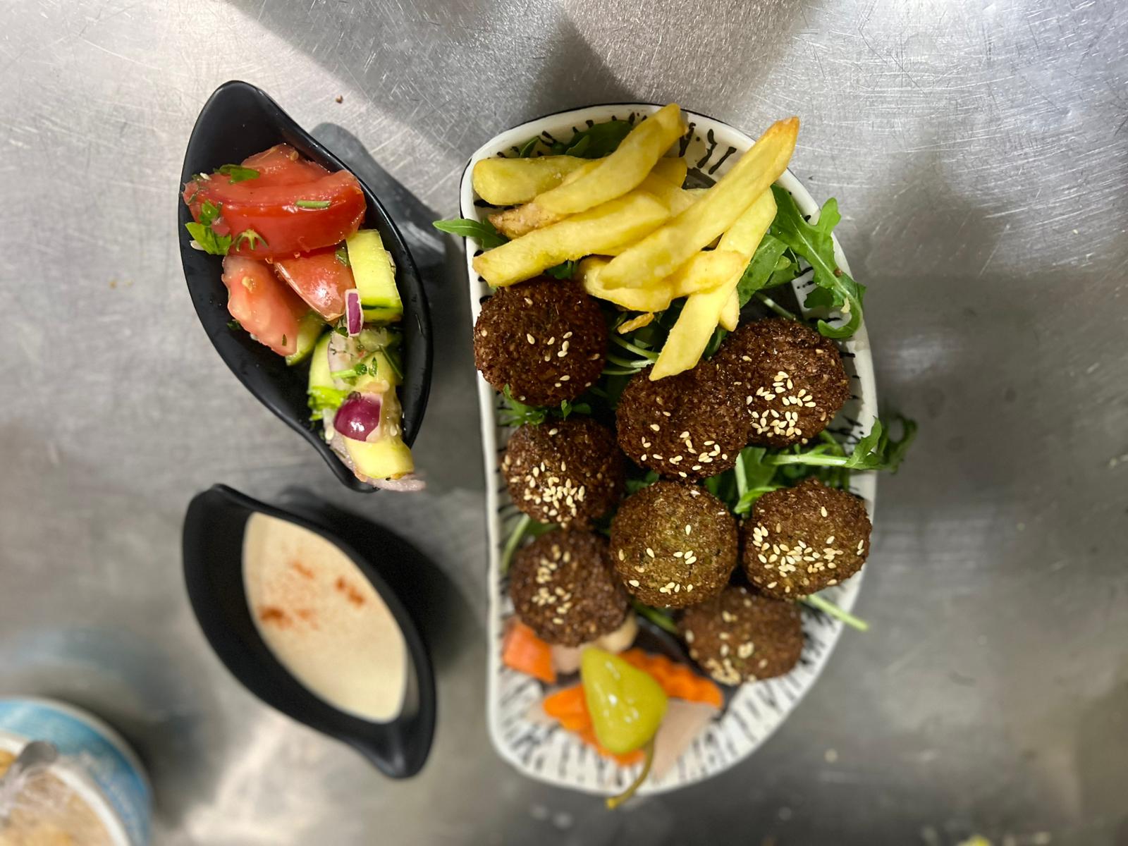 Sandwich - Tamaia (Falafel) - (Vegetarian)